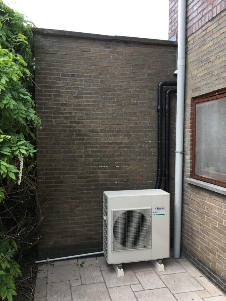 Warmtepomp hybride-systeem en zonnepanelen