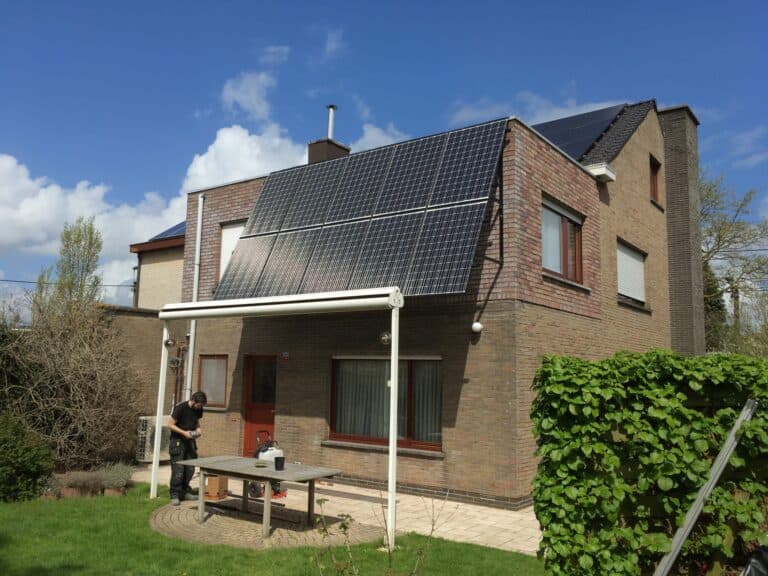 Warmtepomp hybride-systeem en zonnepanelen